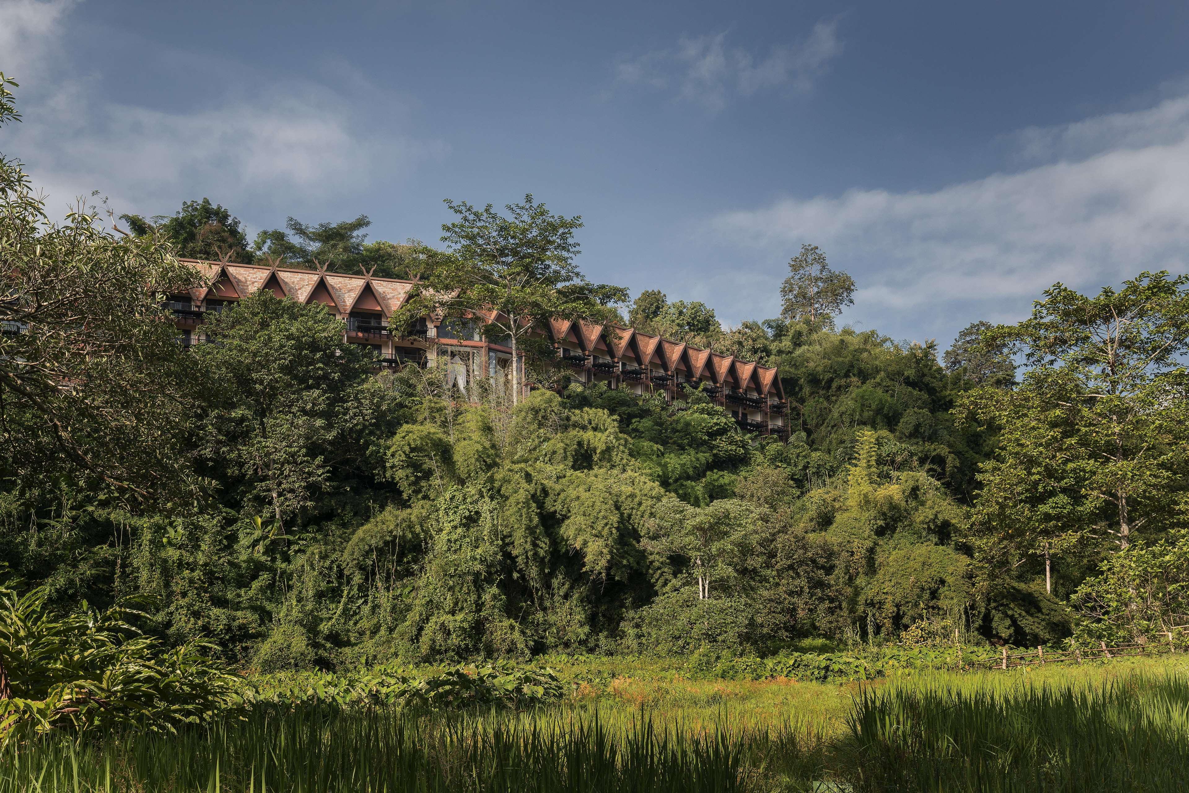 Anantara Golden Triangle Elephant Camp & Resort Chiang Rai Exterior foto